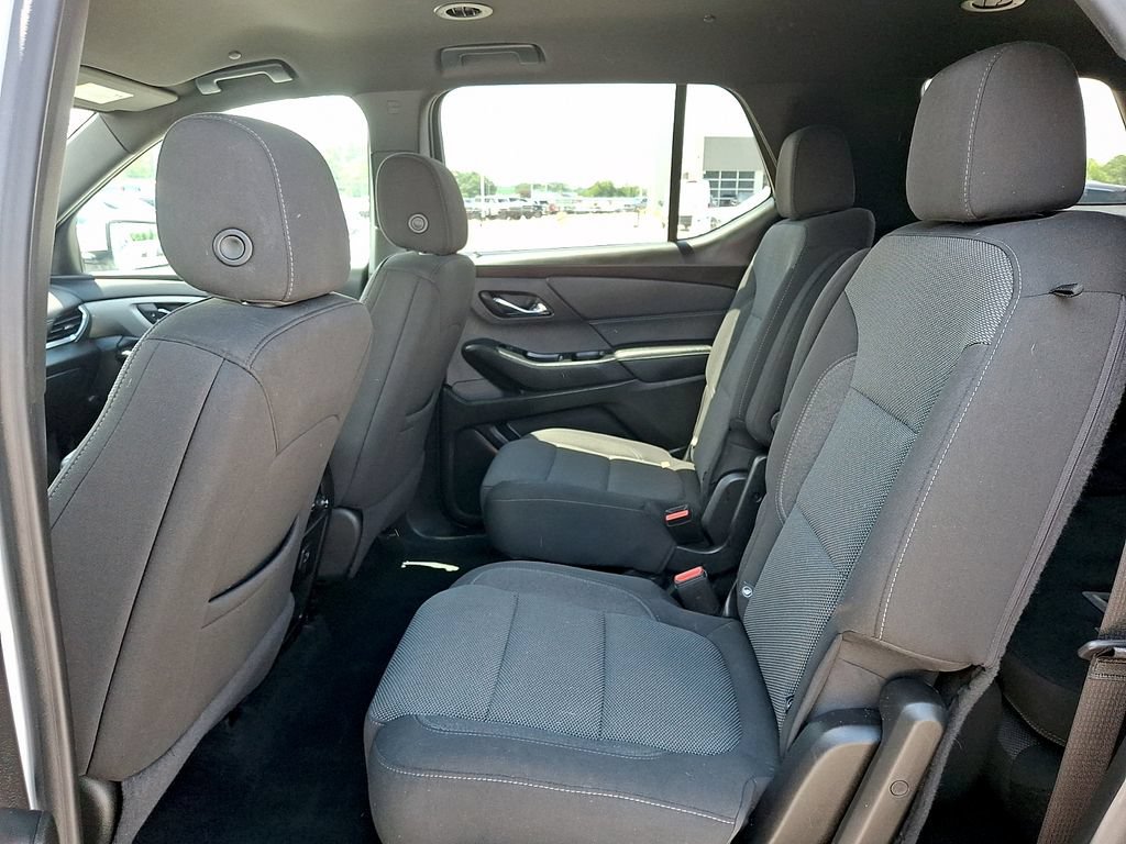 Used 2023 Chevrolet Traverse LT FWD image 10