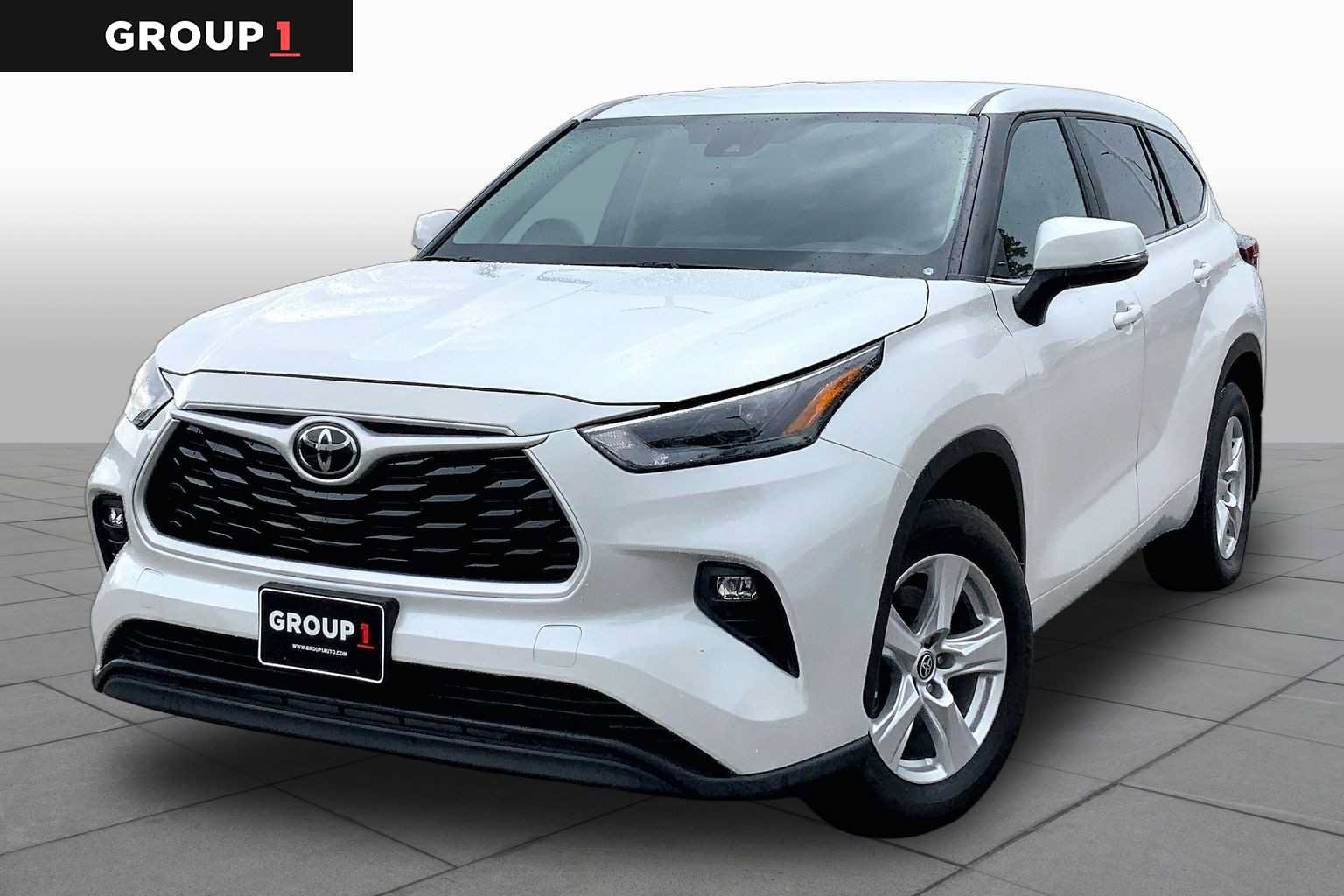 Used 2025 Toyota Highlander LE