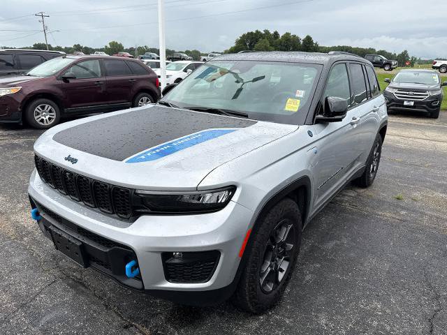 Used 2024 Jeep Grand Cherokee Trailhawk AWD/4WD image 7