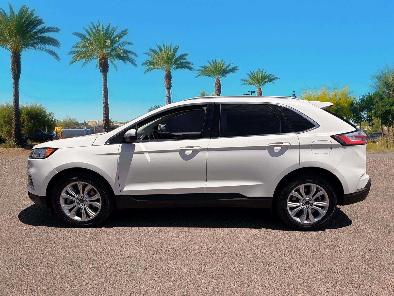 Certified 2021 Ford Edge Titanium w/ Class II Trailer Tow Package AWD/4WD image 2