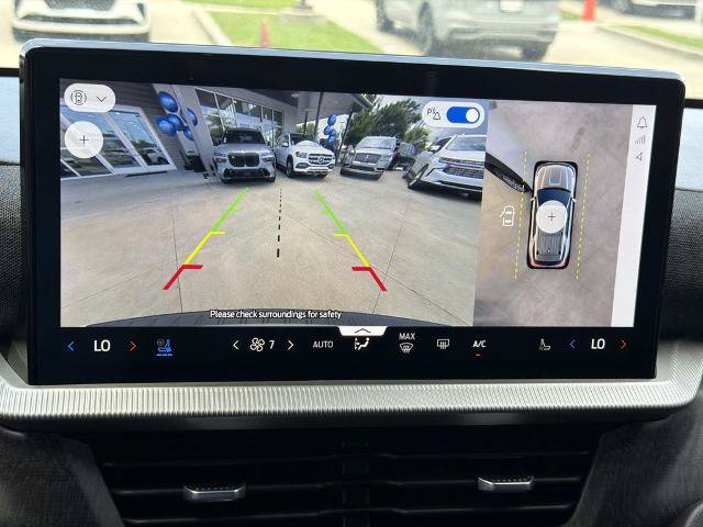 Certified 2025 Ford Explorer Platinum RWD image 29