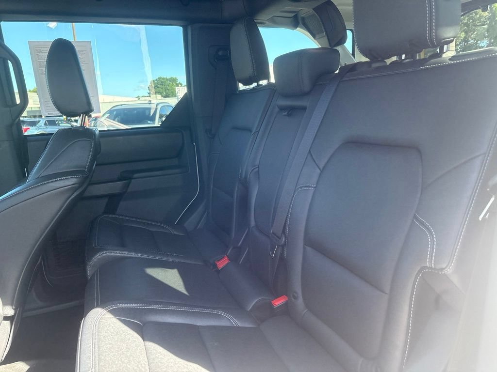 Certified 2025 Ford Bronco Badlands w/ Sasquatch Package AWD/4WD image 25