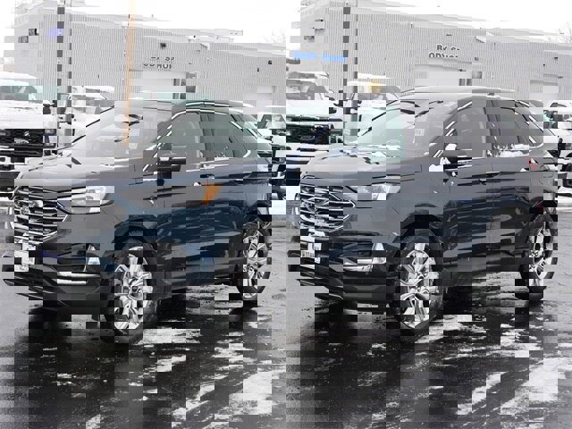 Certified 2024 Ford Edge Titanium image 4
