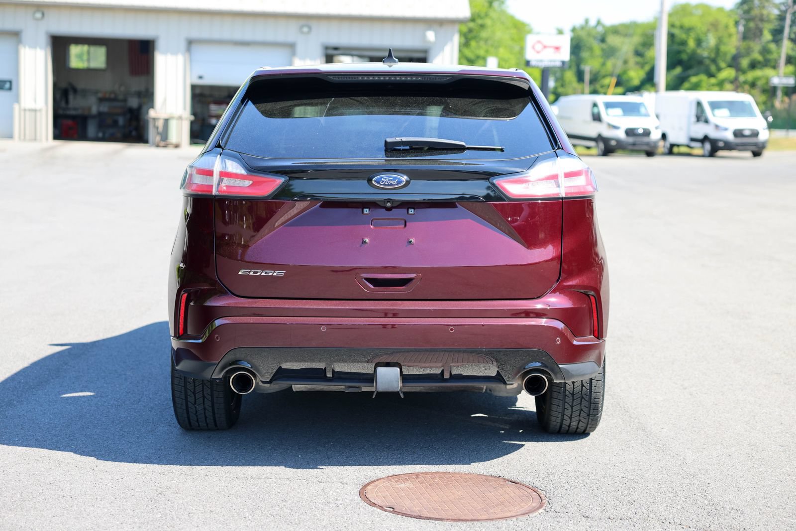 Certified 2020 Ford Edge ST-Line w/ Cold Weather Package AWD/4WD image 8