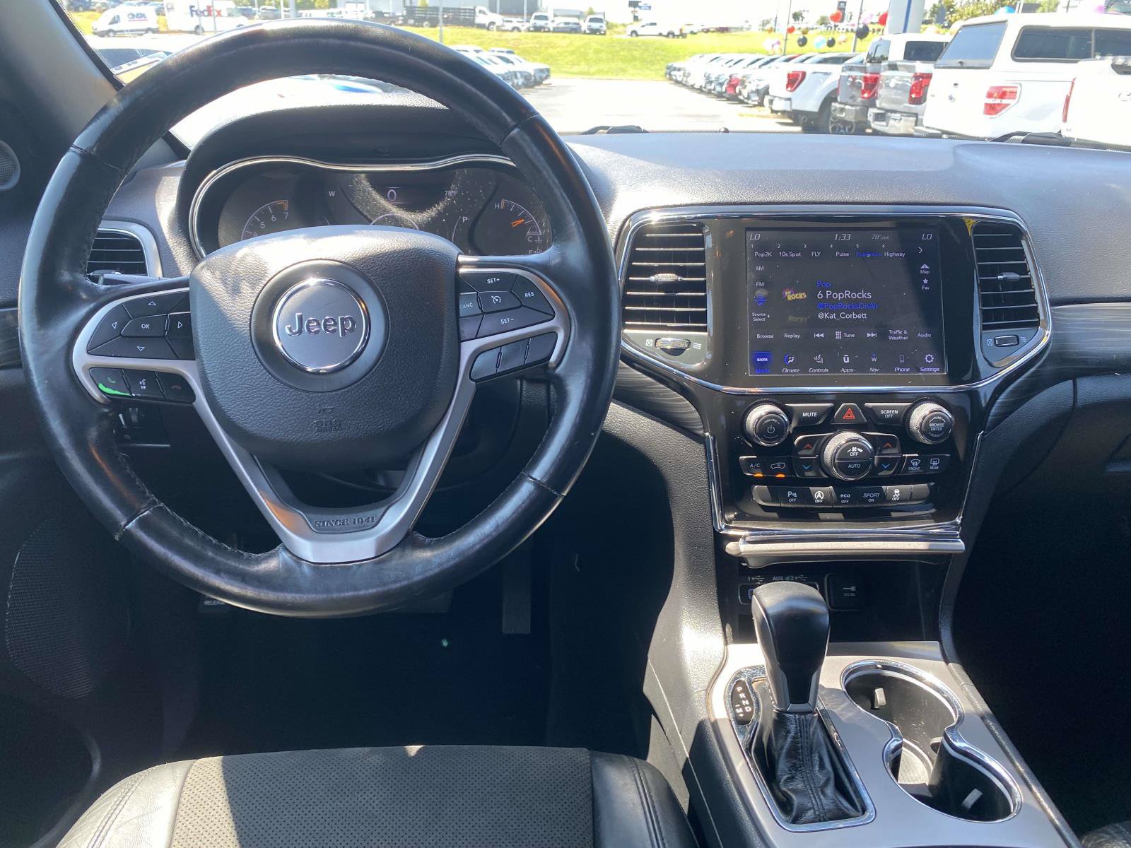 Used 2021 Jeep Grand Cherokee Laredo X RWD image 12