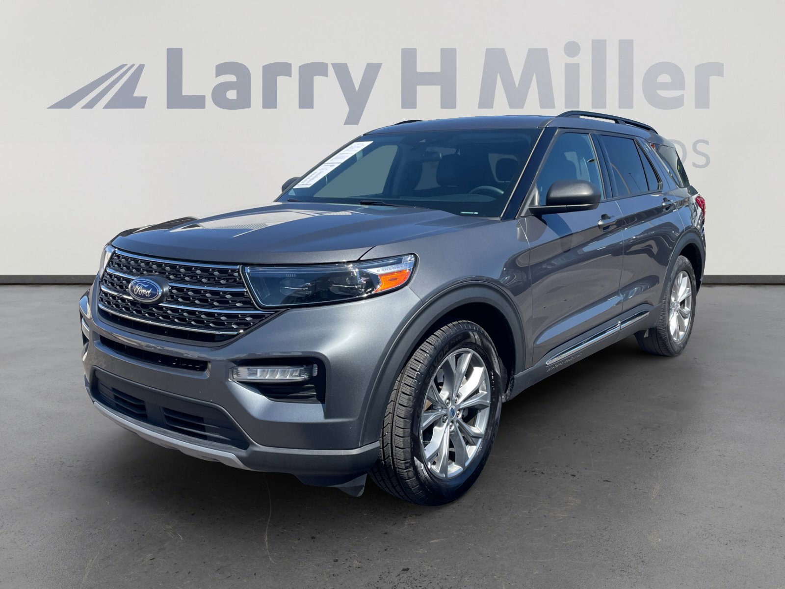 Certified 2023 Ford Explorer XLT w/ Equipment Group 202A