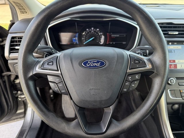 Certified 2017 Ford Fusion SE w/ Fusion SE Technology Package image 13