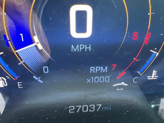 Used 2025 Chevrolet Traverse LT w/ Midnight/Sport Edition FWD image 2