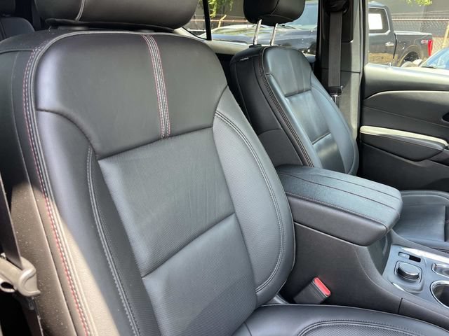 Used 2023 Chevrolet Traverse RS w/ LPO, Floor Liner Package FWD image 31