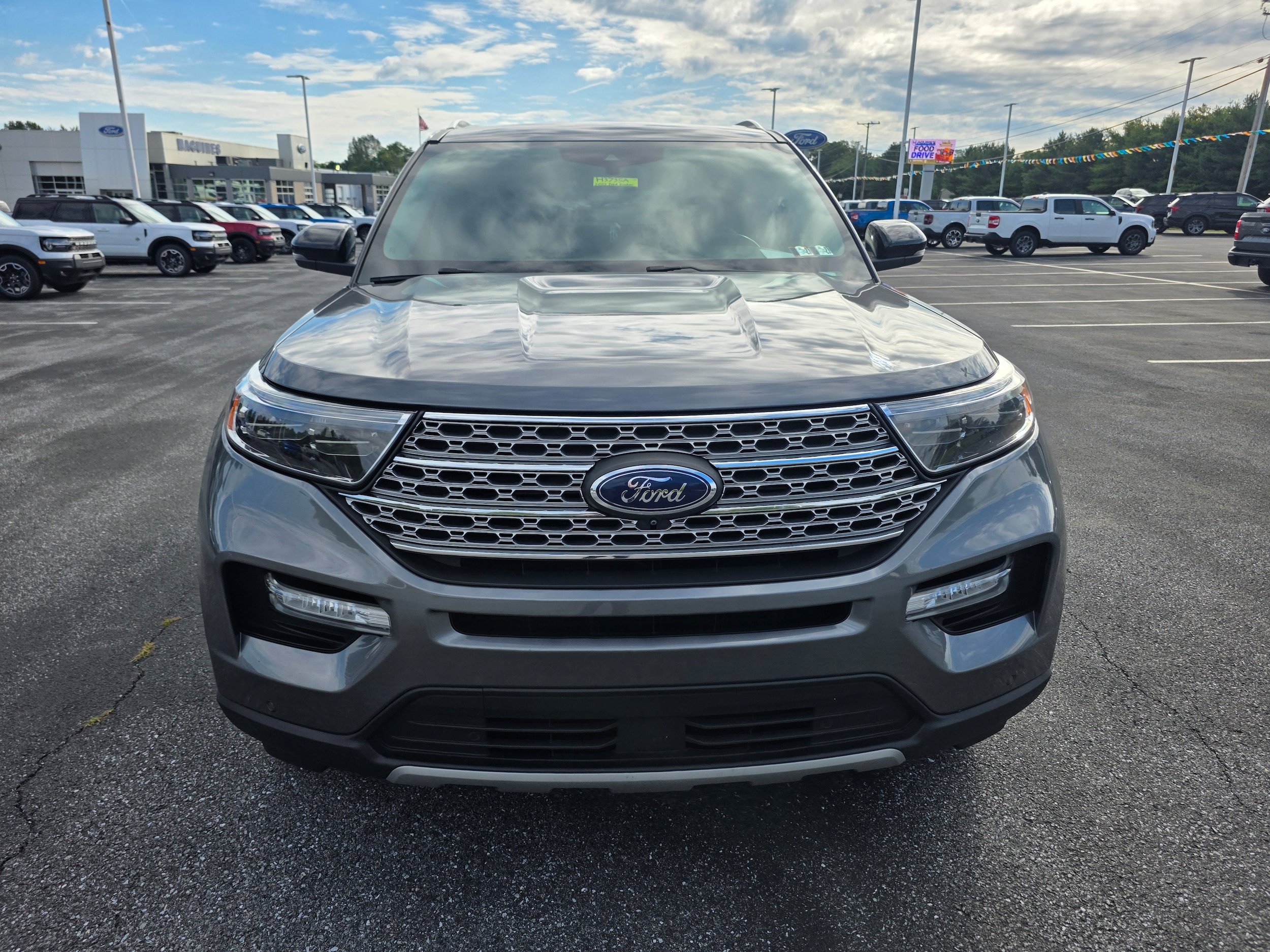 Certified 2022 Ford Explorer Limited w/ Equipment Group 301A AWD/4WD image 8
