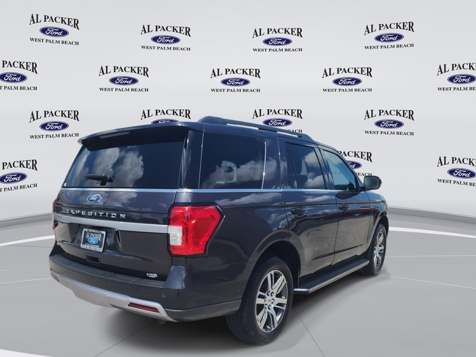 Certified 2022 Ford Expedition XLT RWD image 6