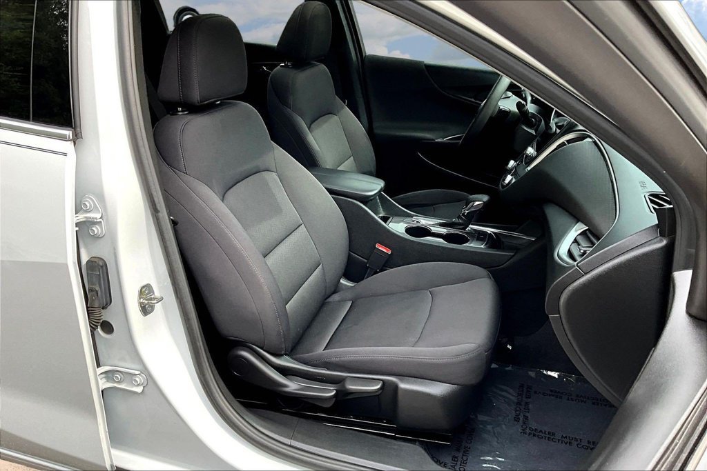Used 2022 Chevrolet Malibu LT FWD image 31