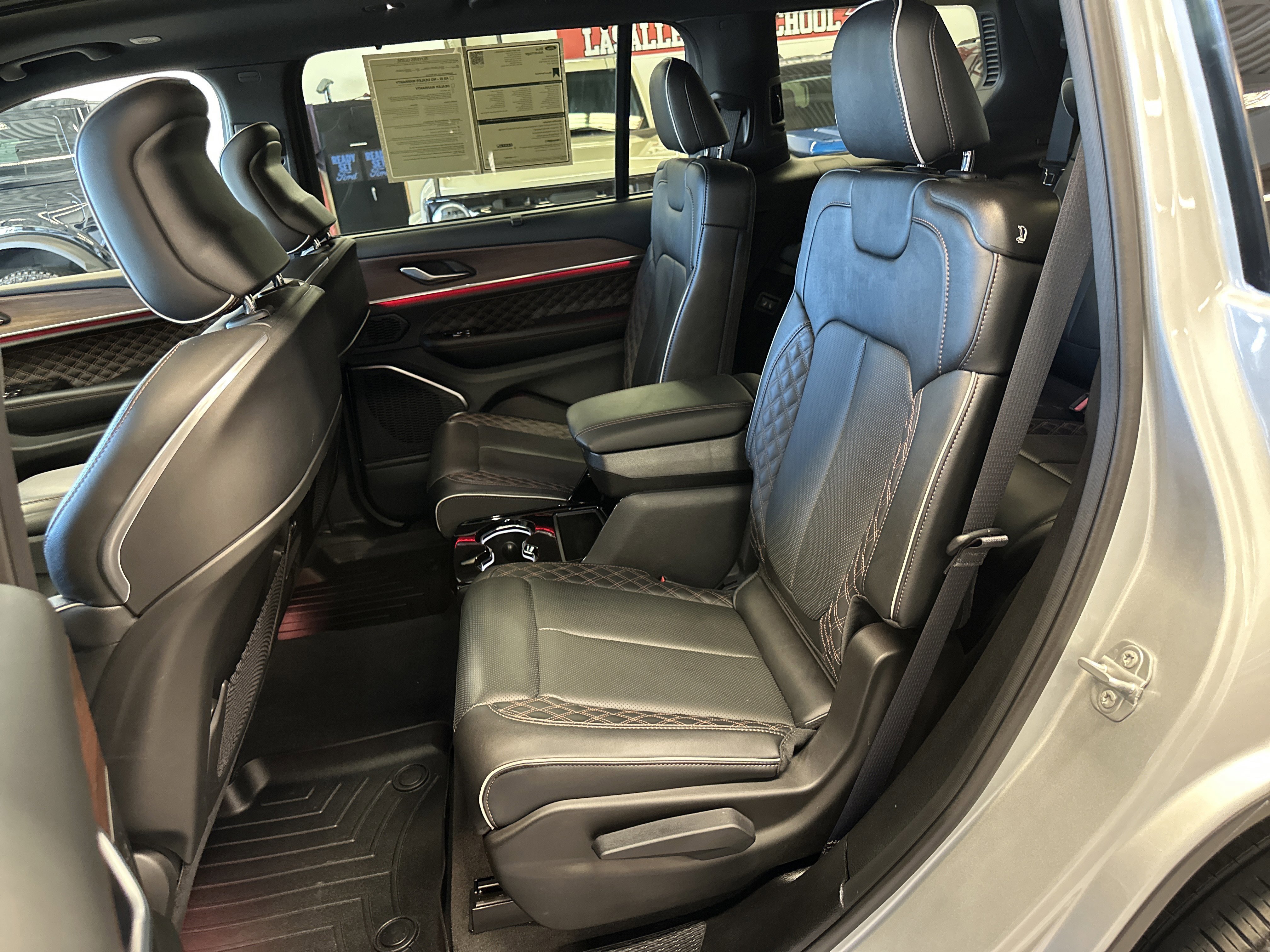 Used 2022 Jeep Grand Cherokee L Summit w/ Advanced Protech Group IV image 15