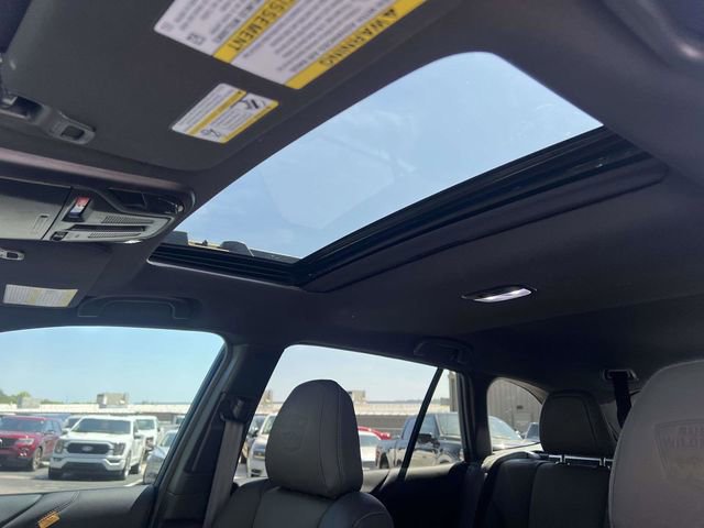 Used 2025 Subaru Outback Wilderness AWD/4WD image 18