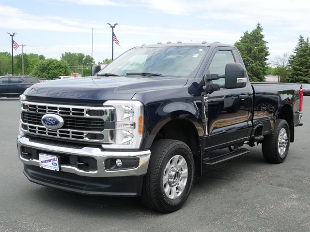 Certified 2023 Ford F250 XLT w/ Snow Plow/Camper Package AWD/4WD image 4