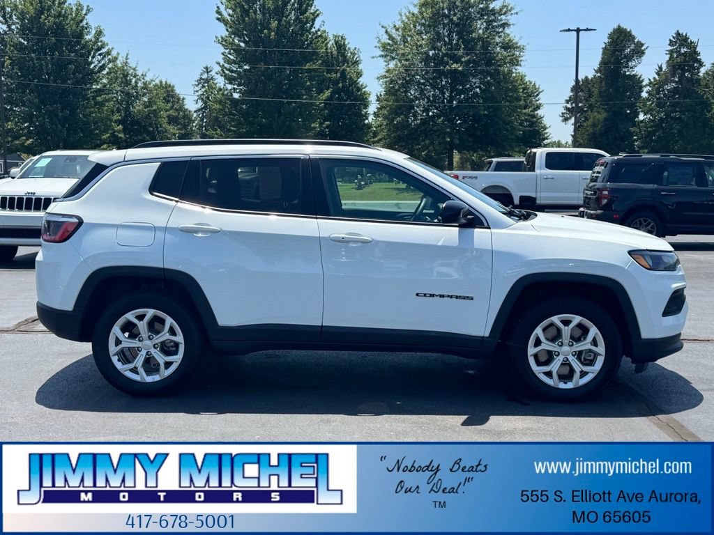 Used 2024 Jeep Compass Latitude AWD/4WD image 21