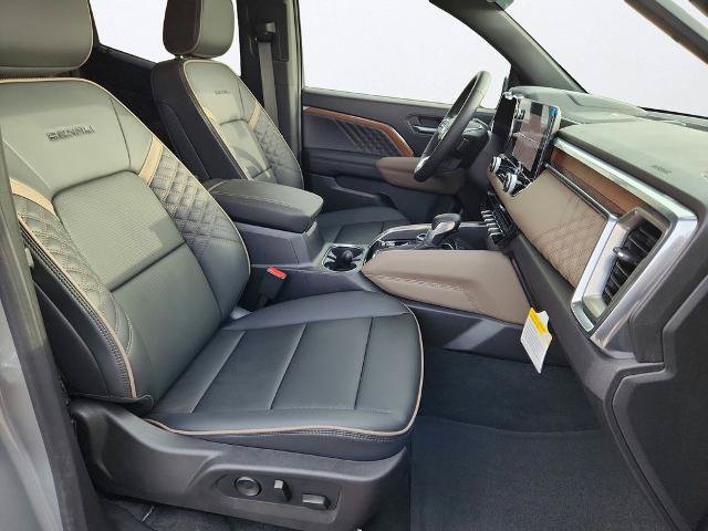 Used 2026 GMC Canyon Denali AWD/4WD image 23