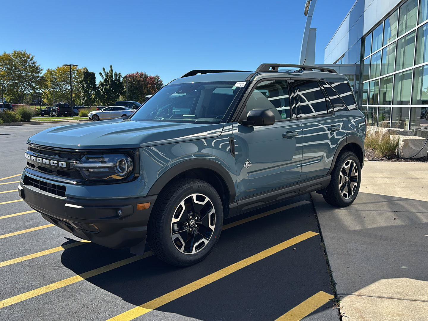 Certified 2023 Ford Bronco Sport Outer Banks AWD/4WD image 8