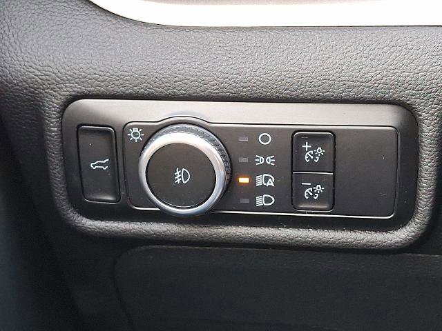 Certified 2024 Ford Explorer XLT w/ Equipment Group 202A image 24