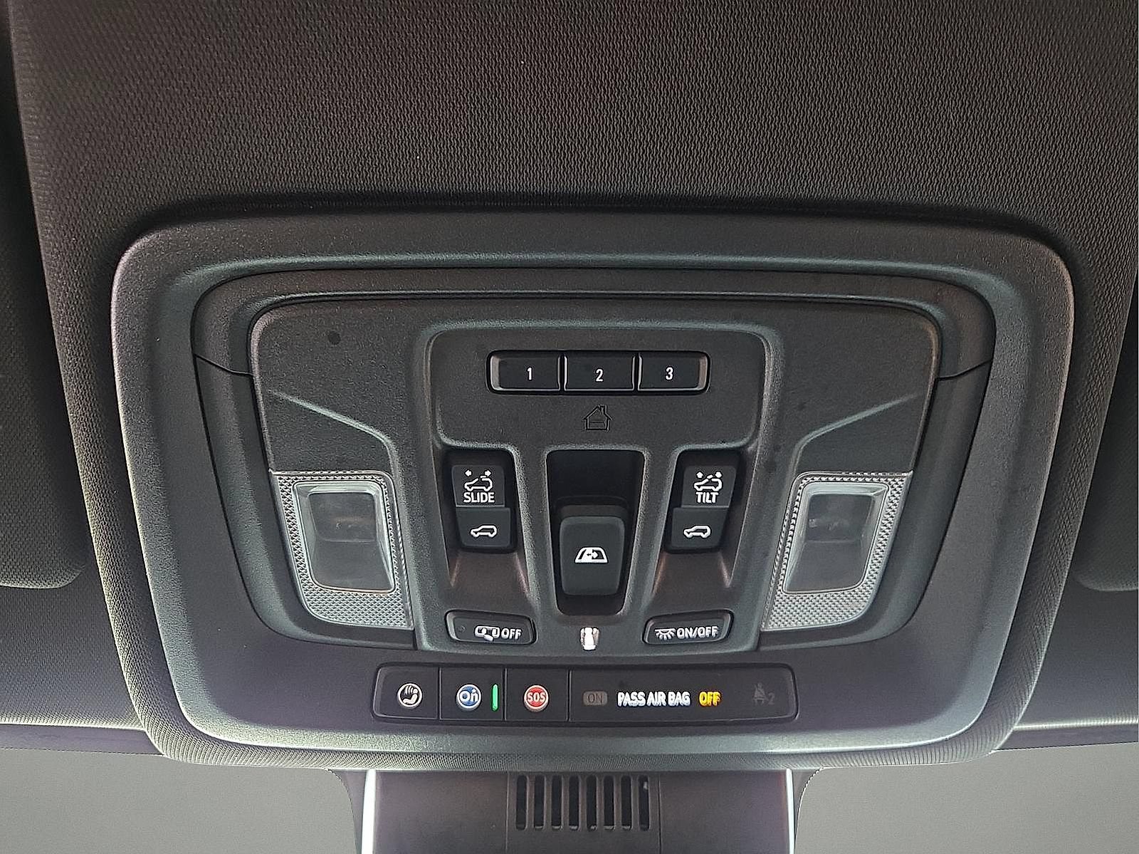 Used 2022 Chevrolet Silverado 1500 ZR2 w/ Technology Package AWD/4WD image 22