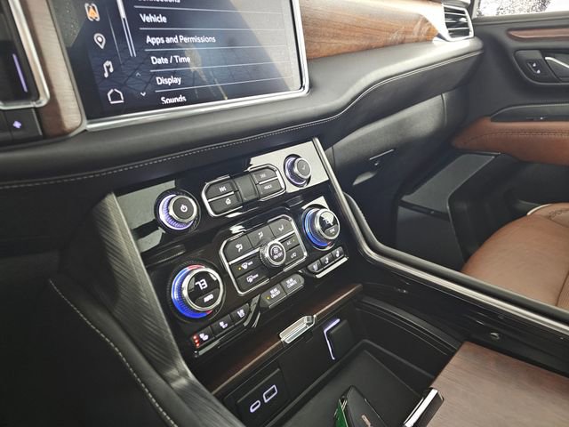 Used 2023 GMC Yukon XL Denali Ultimate image 29