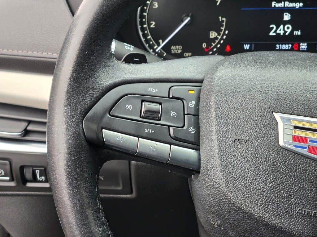 Used 2021 Cadillac XT4 Premium Luxury w/ Cold Weather Package image 32