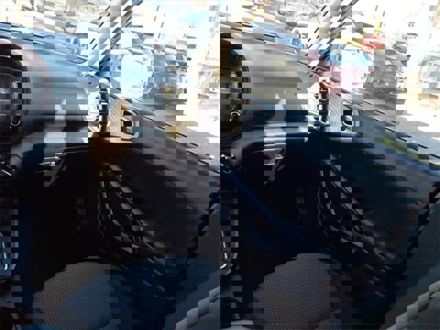 Used 2023 Kia Soul LX w/ LX Technology Package image 13