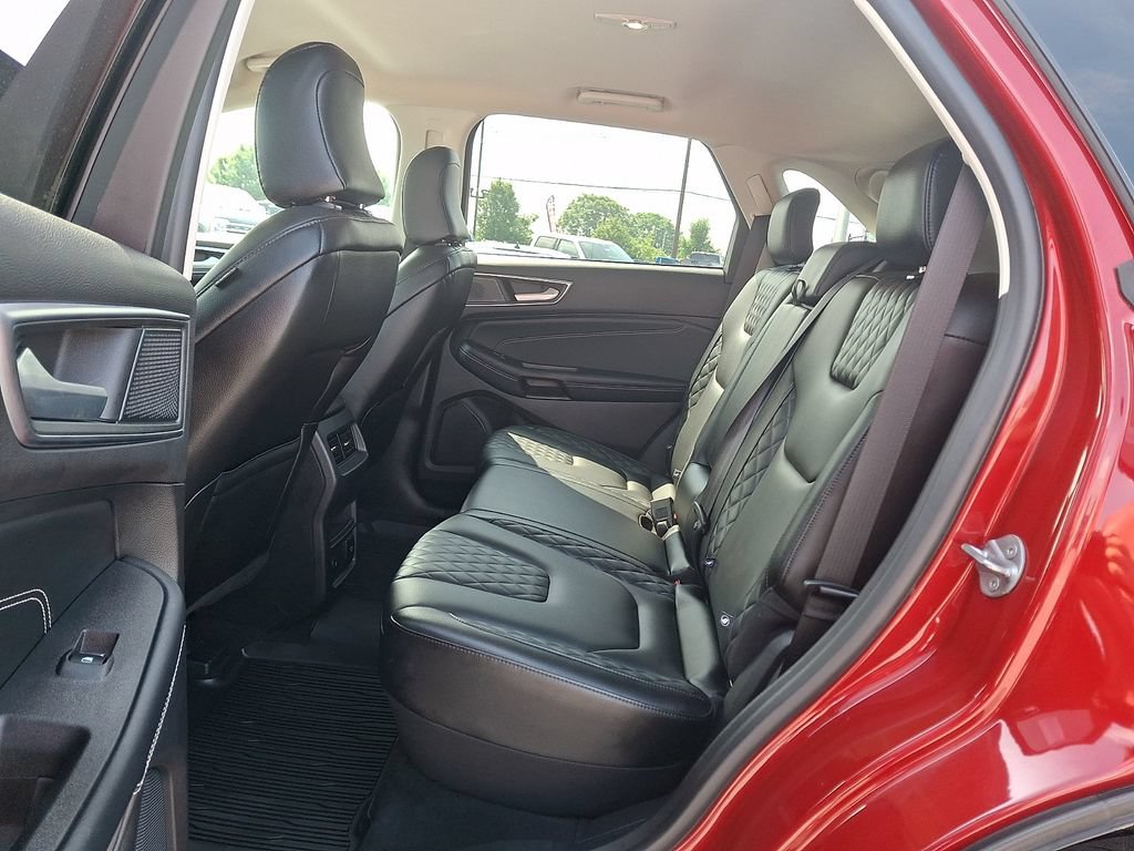 Certified 2024 Ford Edge Titanium AWD/4WD image 10