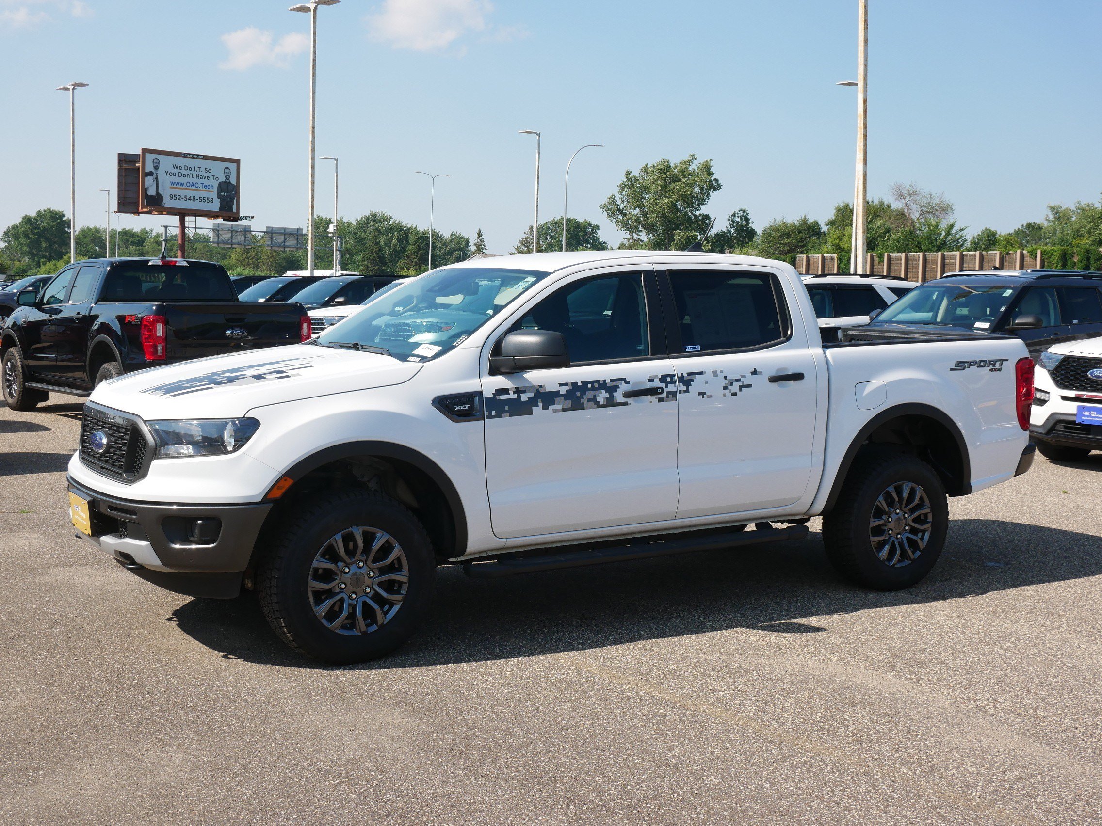 Certified 2022 Ford Ranger XLT w/ Equipment Group 301A Mid AWD/4WD image 3