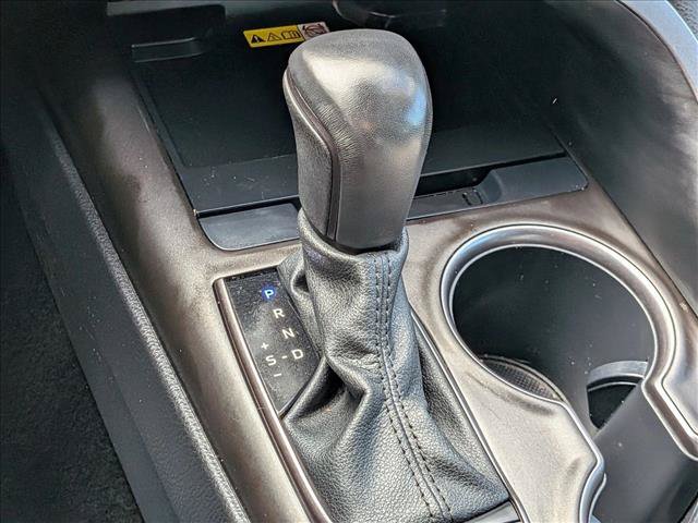 Used 2022 Toyota Camry XSE FWD image 12