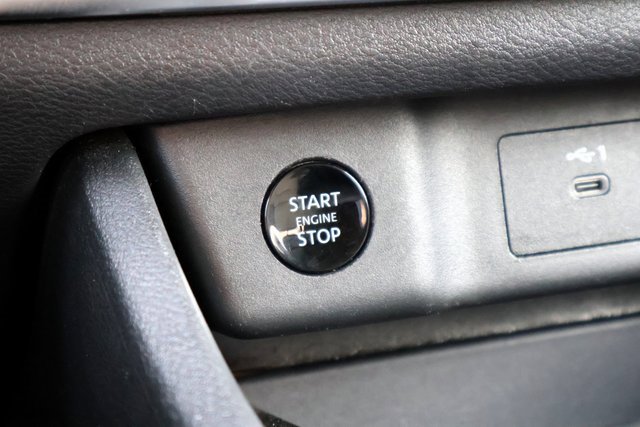 Used 2024 Nissan Rogue SV image 6