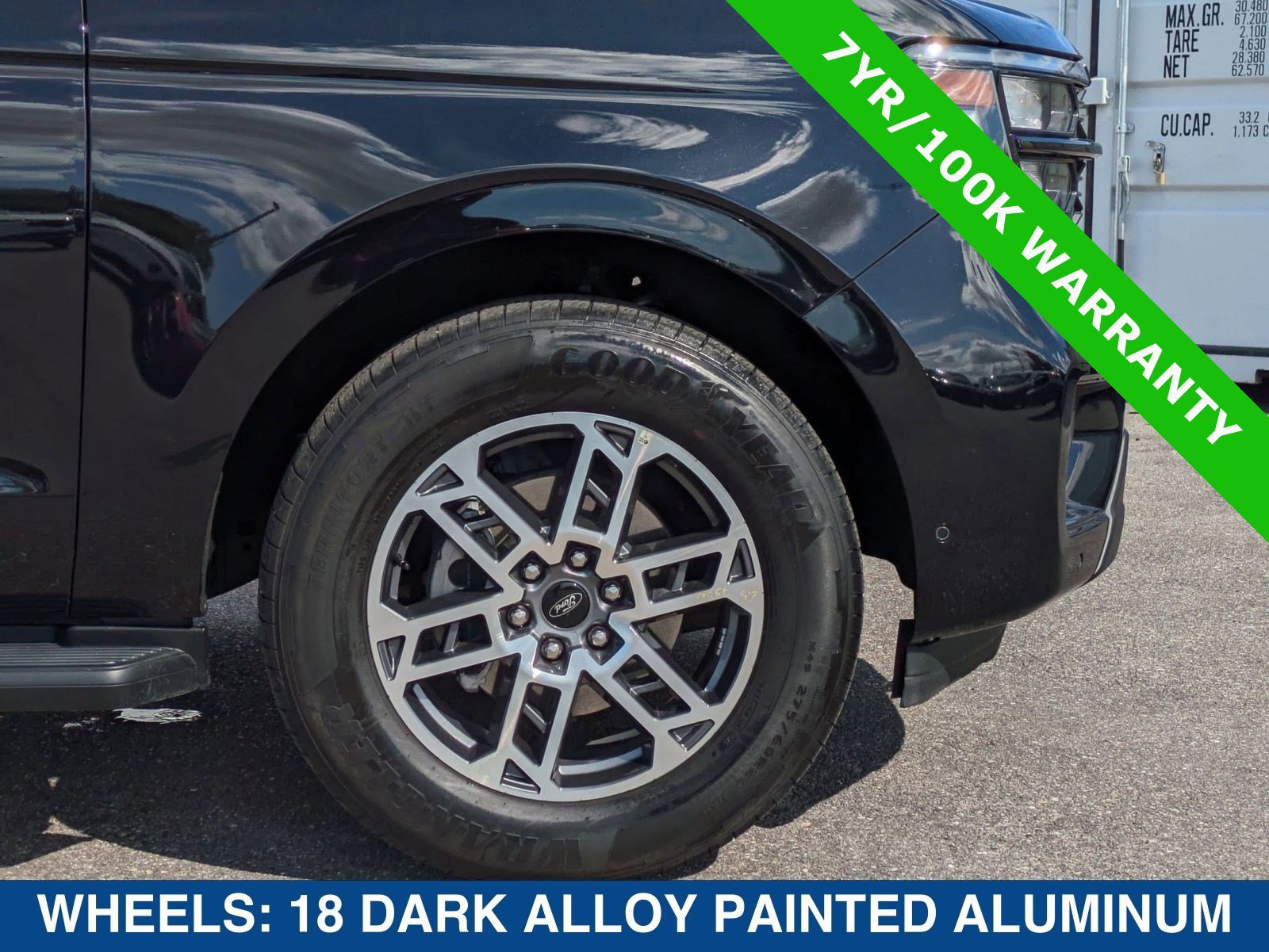 Certified 2025 Ford Expedition Active image 12