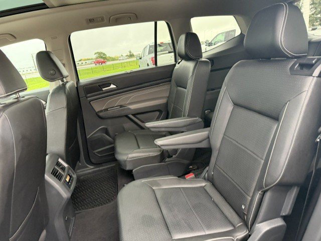 Used 2023 Volkswagen Atlas SEL AWD/4WD image 27