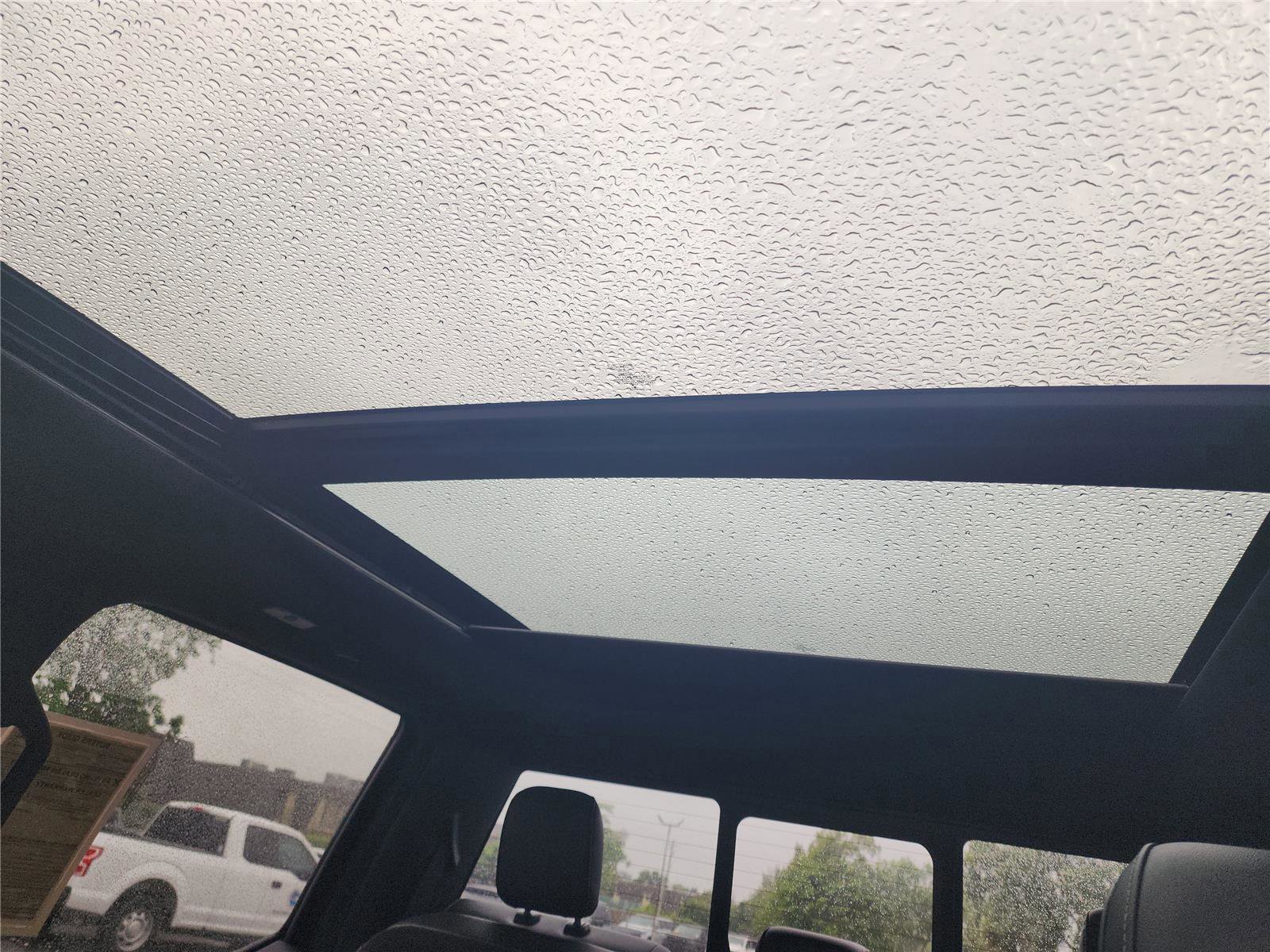 Certified 2022 Ford F150 Lariat w/ Equipment Group 502A High image 18