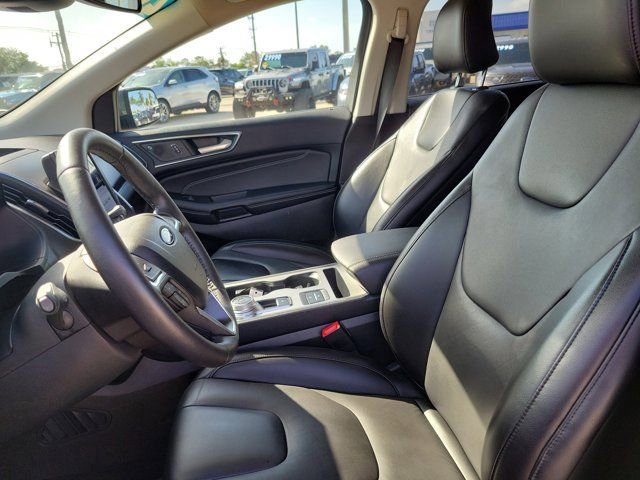Certified 2022 Ford Edge Titanium AWD/4WD image 26