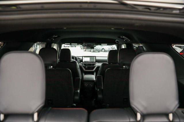 Certified 2025 Ford Explorer ST-Line image 17
