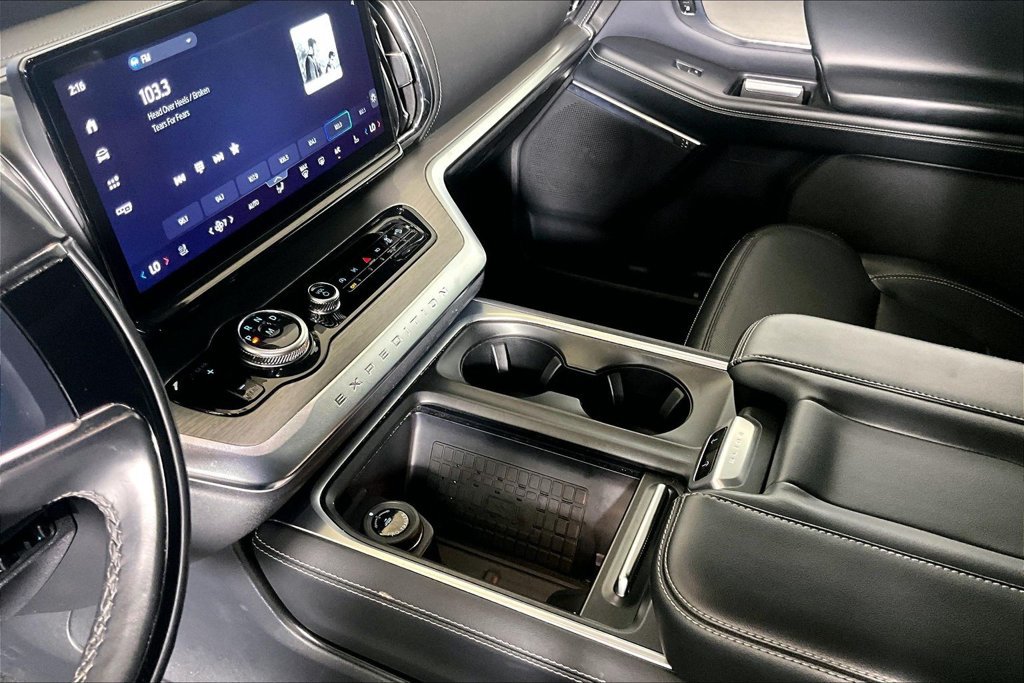 Certified 2025 Ford Expedition Max Platinum AWD/4WD image 13