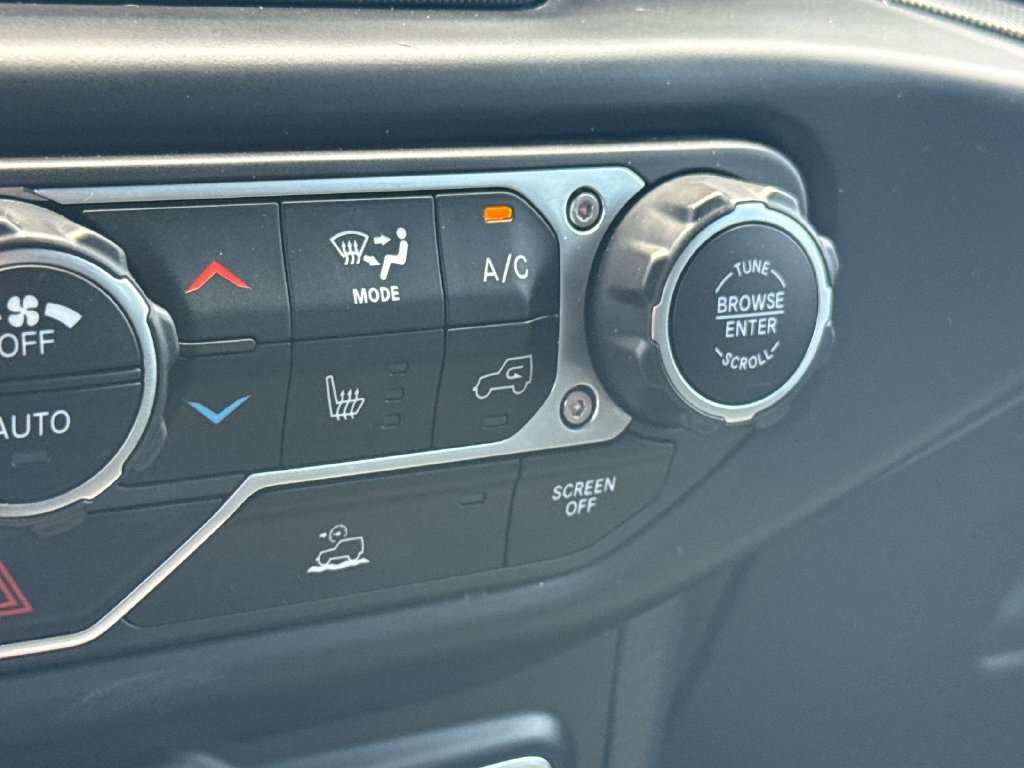 Used 2021 Jeep Wrangler Unlimited Sport AWD/4WD image 34
