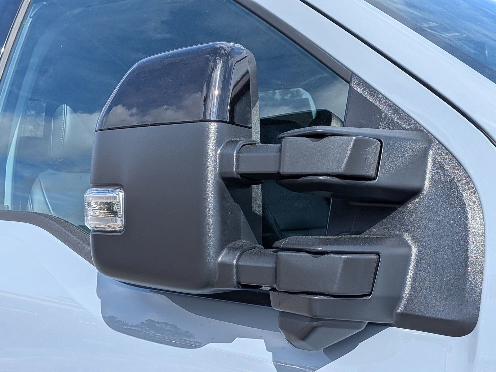 Certified 2026 Ford F250 Lariat w/ Black Appearance Package image 13