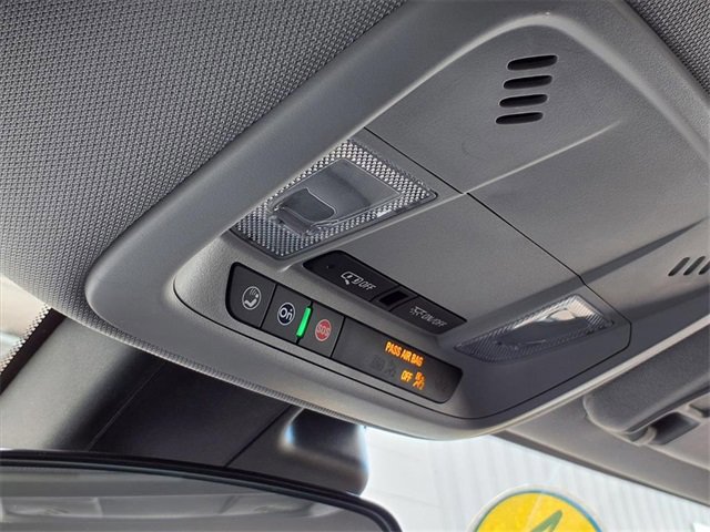 Used 2024 Chevrolet Malibu LT w/ Sport Edition image 18