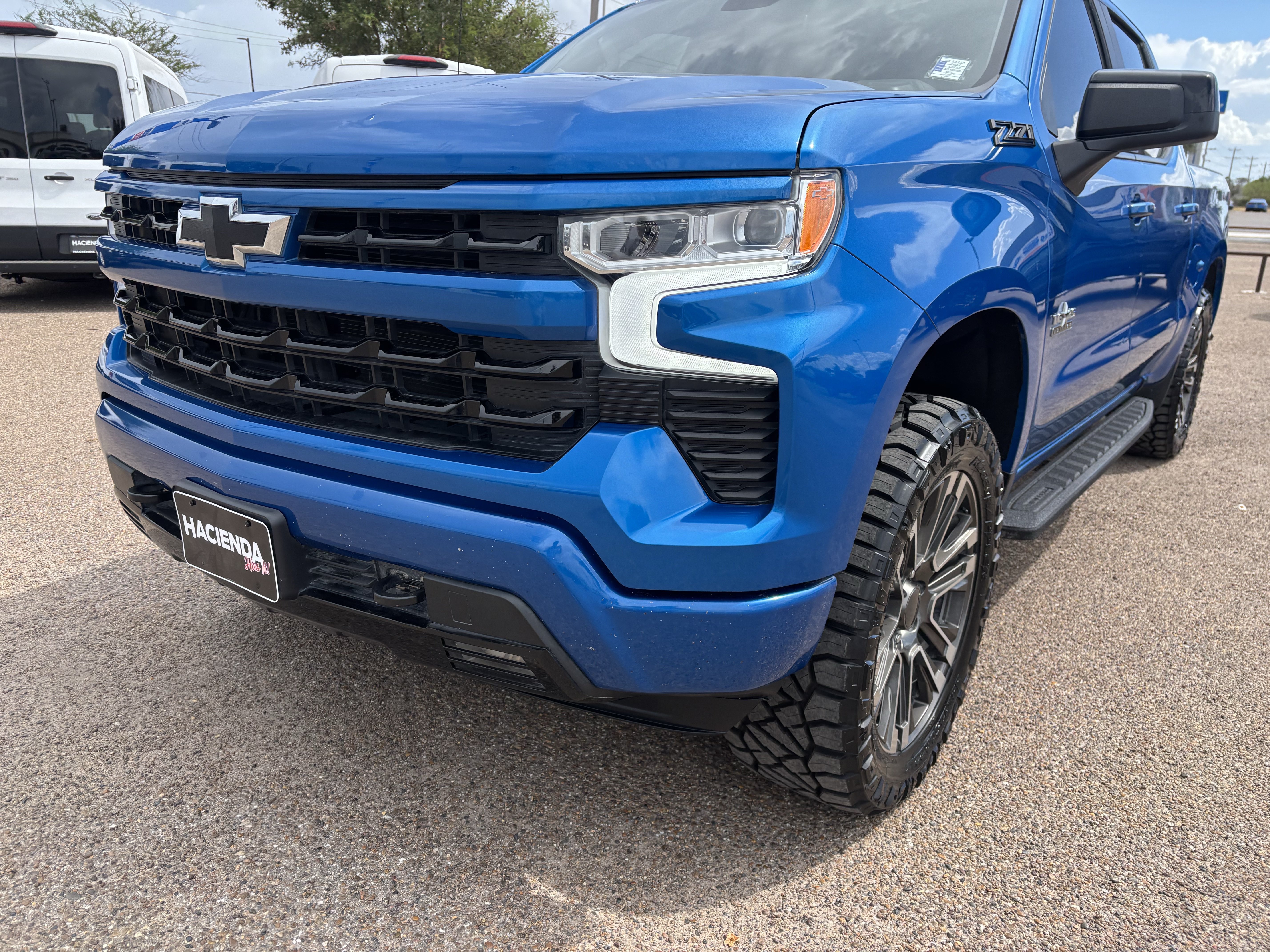 Used 2023 Chevrolet Silverado 1500 RST w/ Texas Edition Plus AWD/4WD image 7