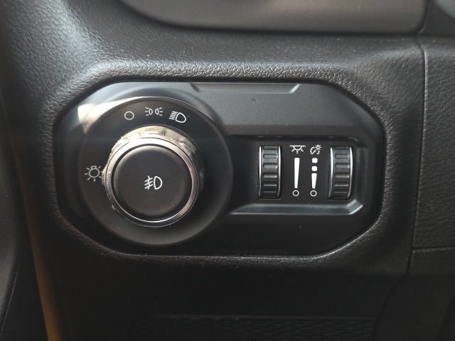 Used 2021 Jeep Wrangler Sport AWD/4WD image 18