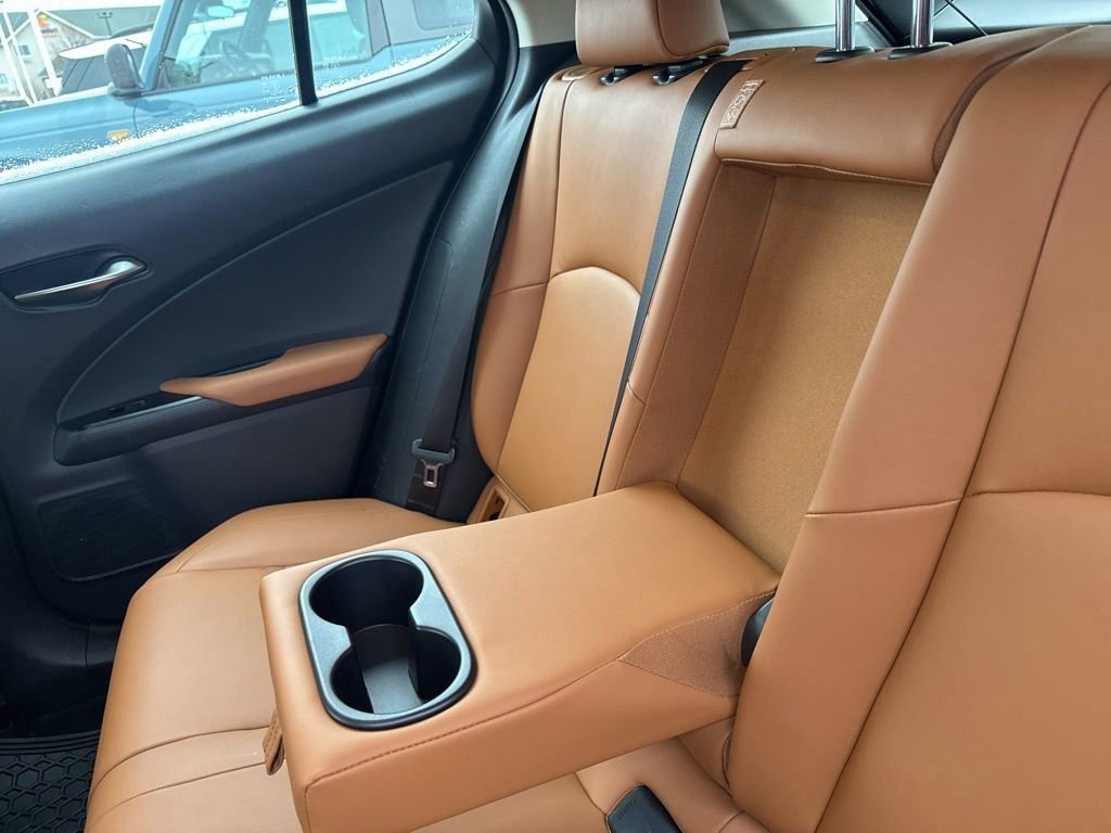 Used 2019 Lexus UX 200 image 35