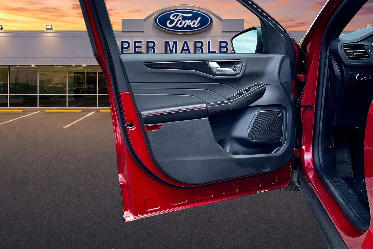 Certified 2025 Ford Escape ST-Line FWD image 23