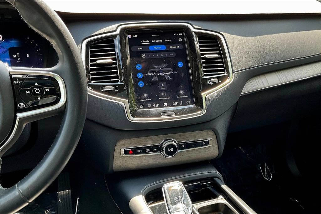Used 2024 Volvo XC90 B6 Ultimate w/ Lounge Package AWD/4WD image 11