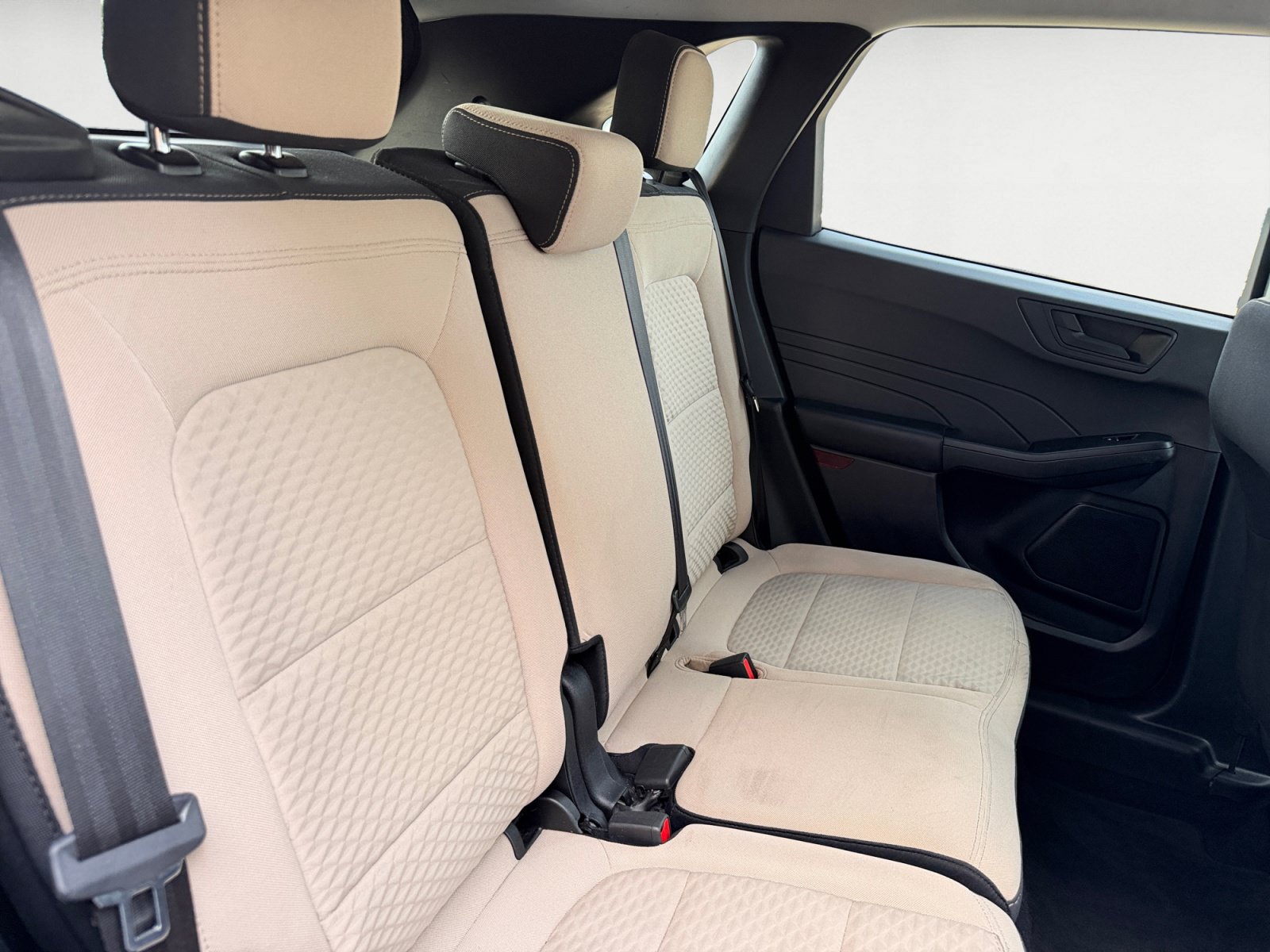Certified 2022 Ford Escape SE w/ SE Sport Appearance Package FWD image 18