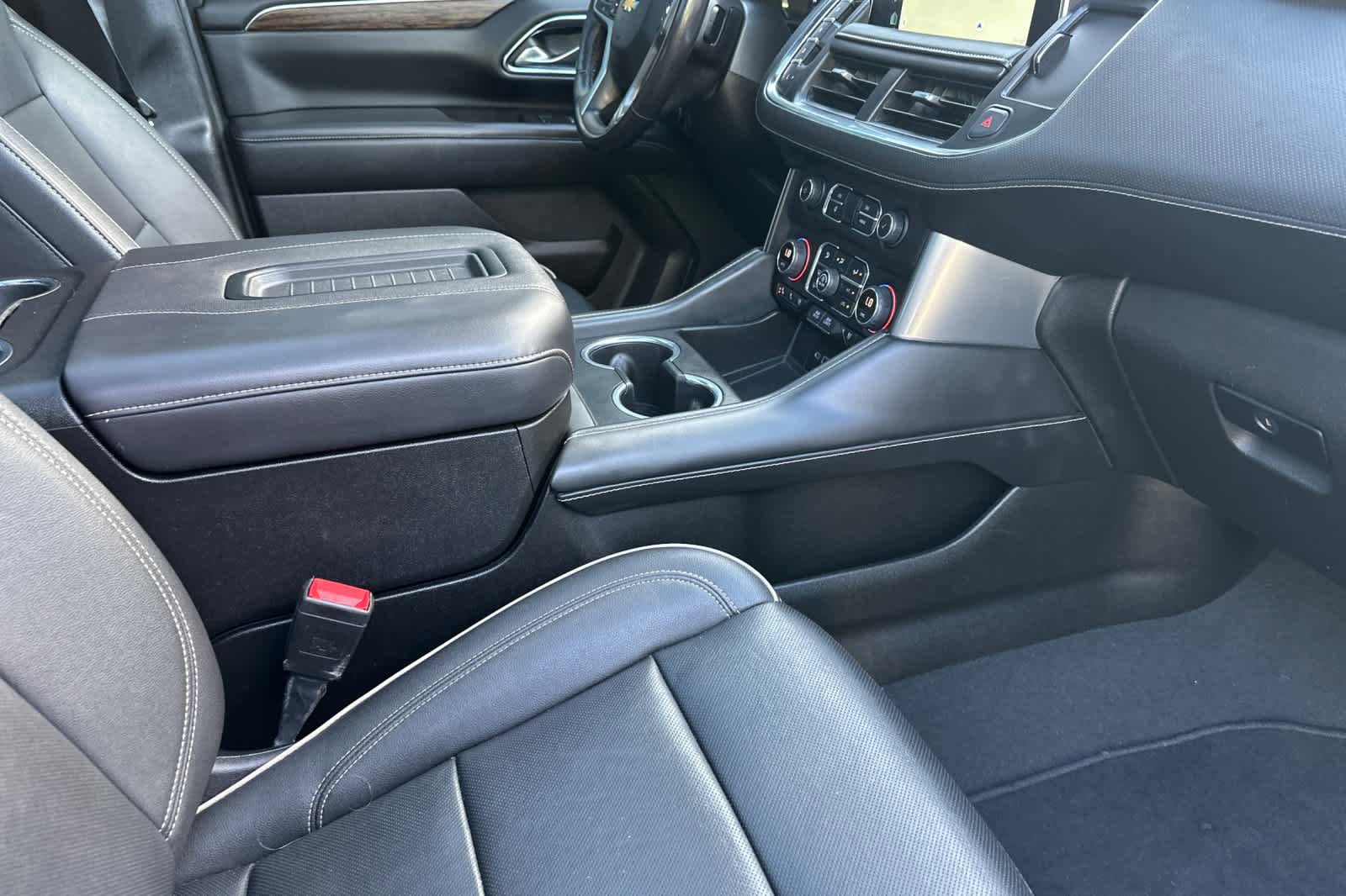 Used 2023 Chevrolet Tahoe Premier AWD/4WD image 17