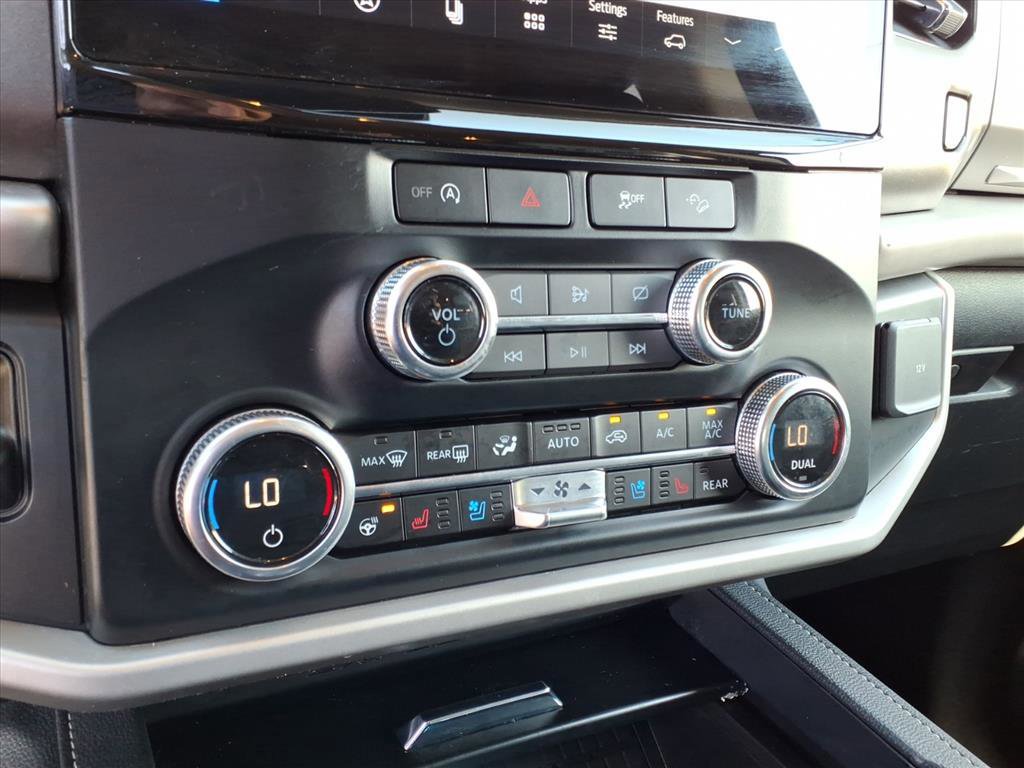 Certified 2024 Ford Expedition XLT image 18