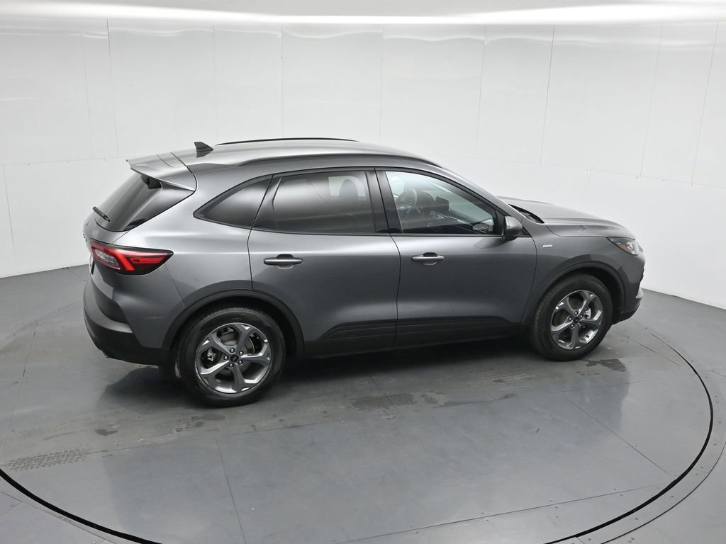 Certified 2025 Ford Escape ST-Line image 14