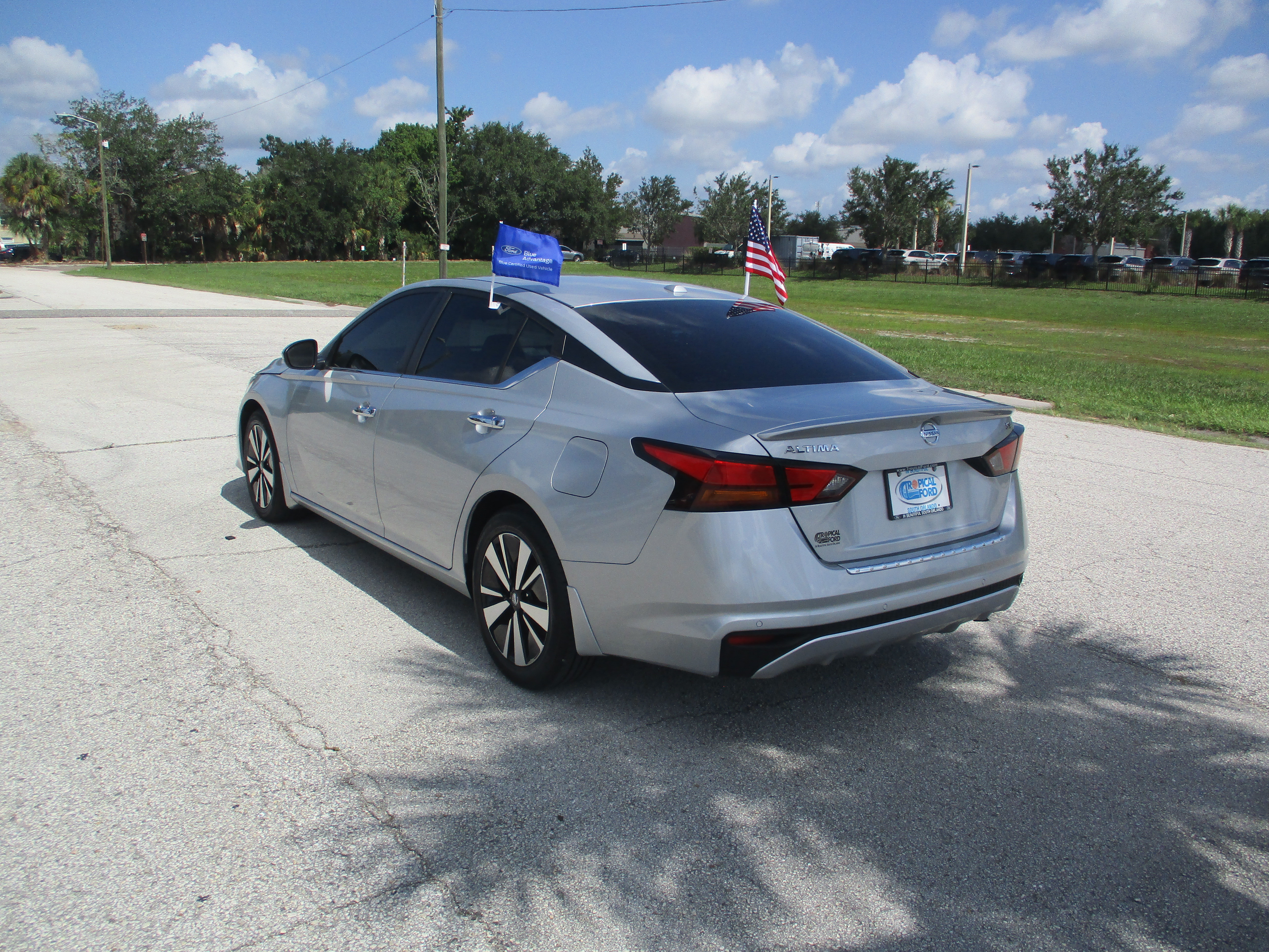 Used 2022 Nissan Altima 2.5 SV FWD image 5